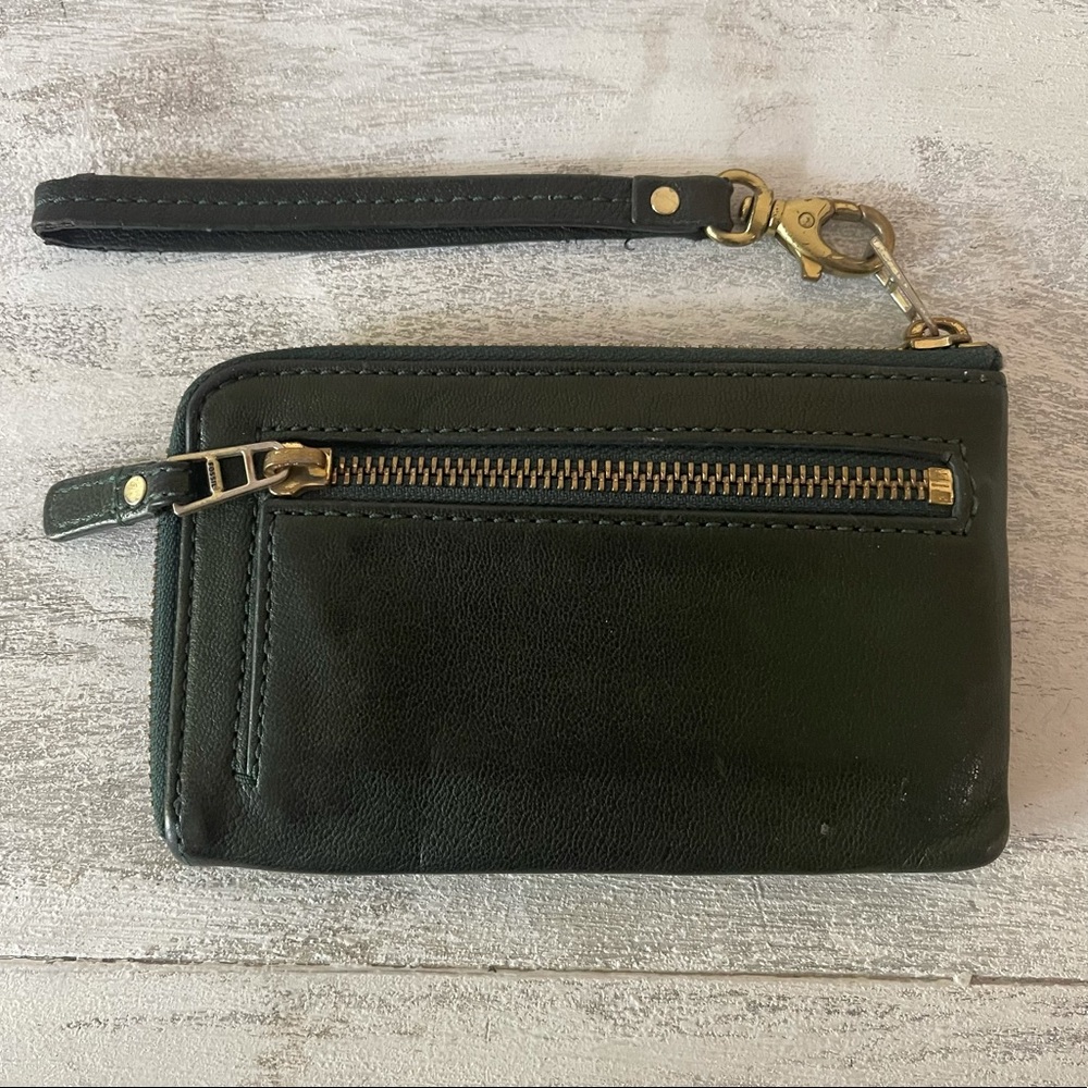 Leather Fossil wristlet - Picture 3 of 8